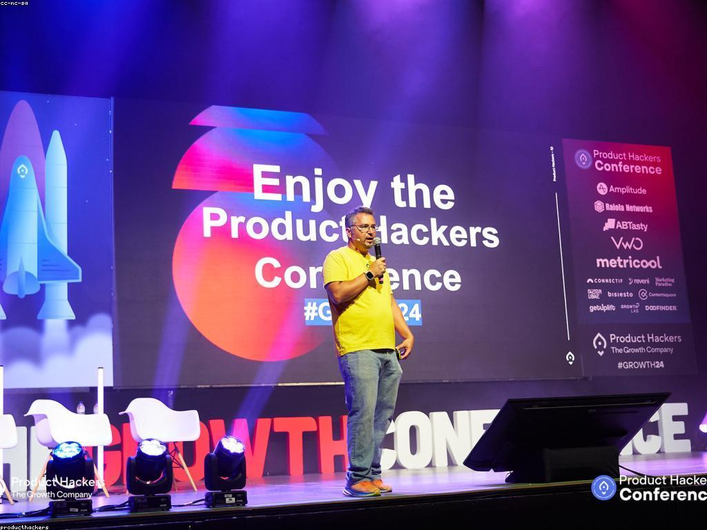 យុទ្ធសាស្ត្រសម្រាប់ការបង្កើតខ្លឹមសារ​ធនធានឌីជីថល